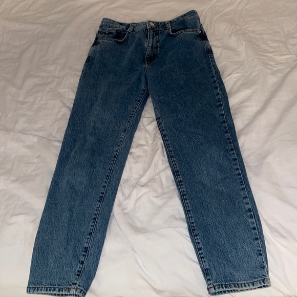 Zara High Rise Mom Jeans - Picture 1 of 4